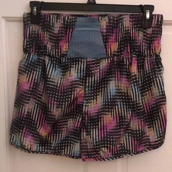 Free people movement Euphoria Print shorts XL NWT - Picture 2 of 7